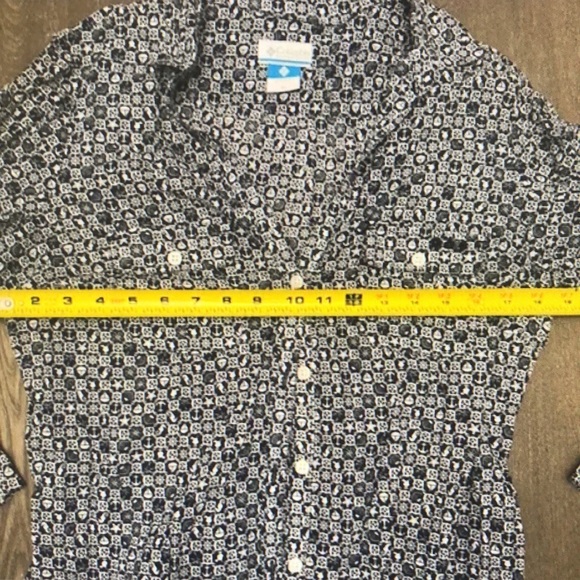 Patterned Button-Up Shirt - Picture 2 of 2